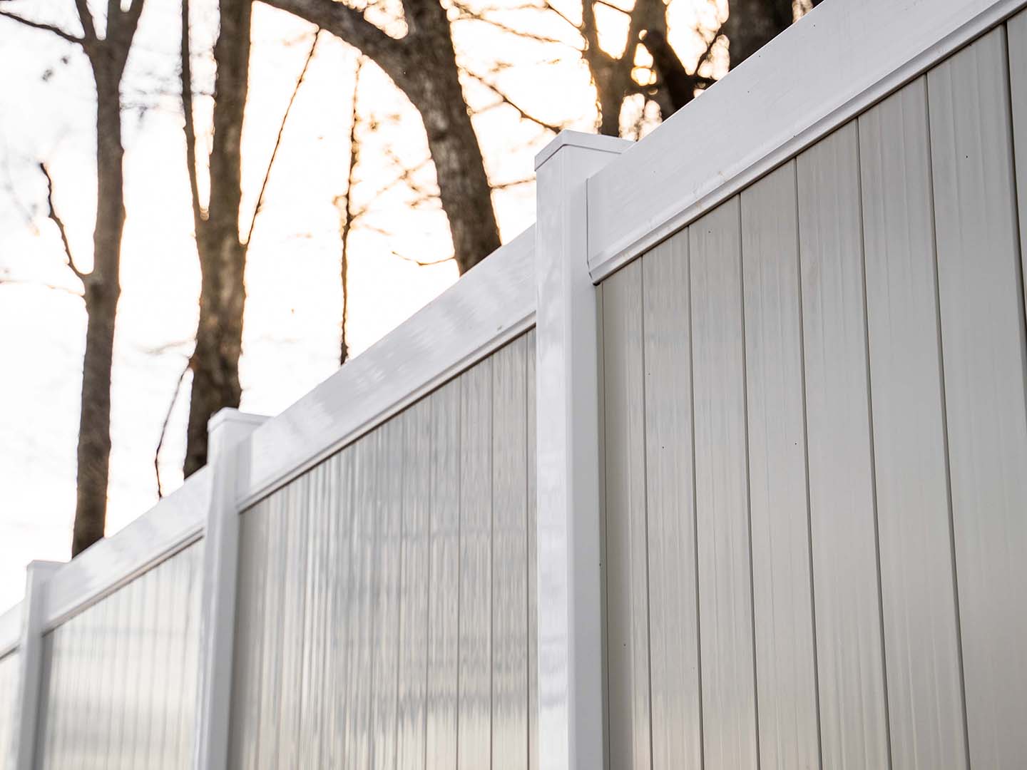 Photo of a West Tennessee vinyl fence