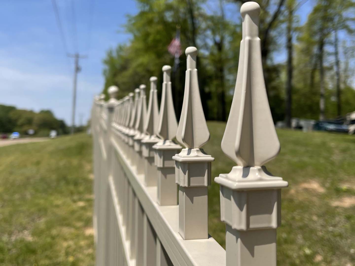 West Tennessee Ivory Aluminum Fence